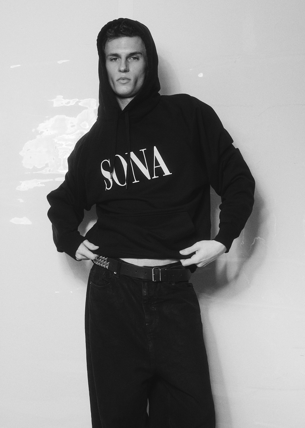 Hoodie Minimalist, Unisex - Black, front