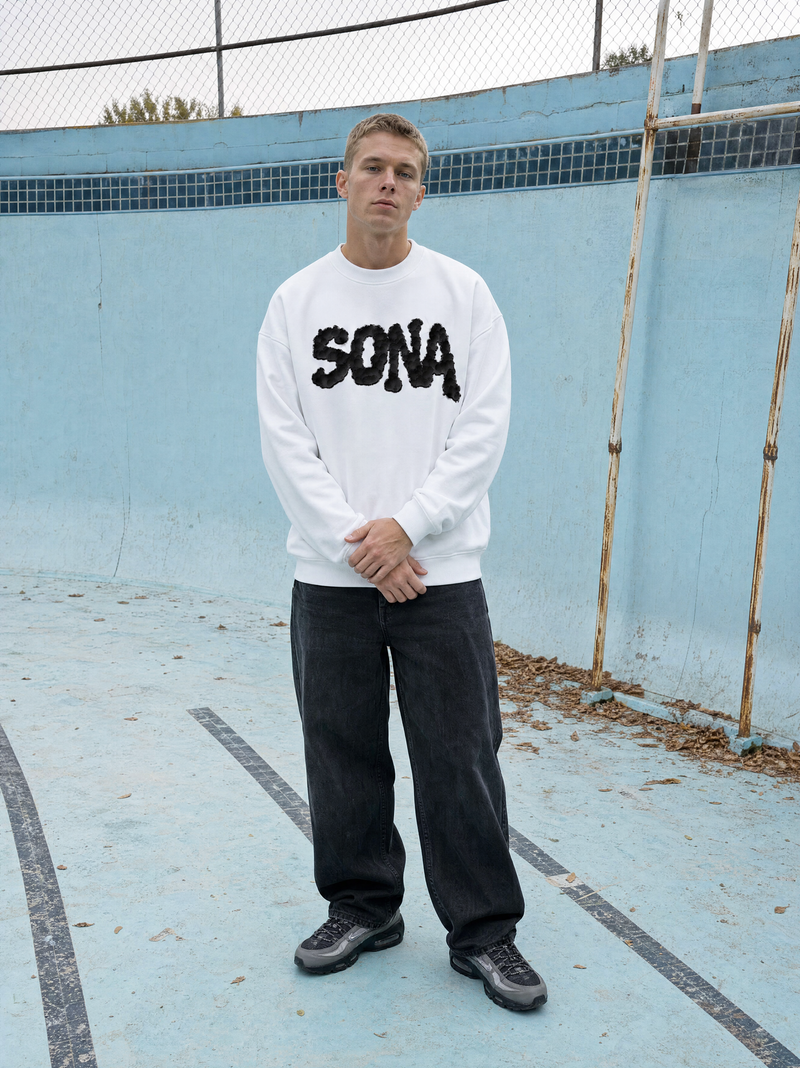 WHITE DIAMOND SWEATSHIRT